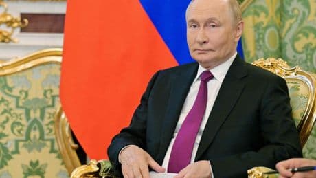 Trump y Putin acuerdan una cumbre marginando a Ucrania y la Unión Europea