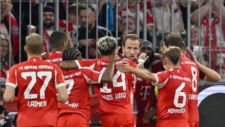Fußball-Bundesliga: Bayerns schmale Luxus-Offensive überrollt Leipzig
