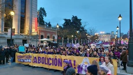 El Gobierno congela la abolición de la prostitución por la falta de apoyos y la excluye de la ley de trata