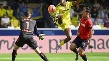 El Villarreal golea a Osasuna y da un paso más hacia la Champions
