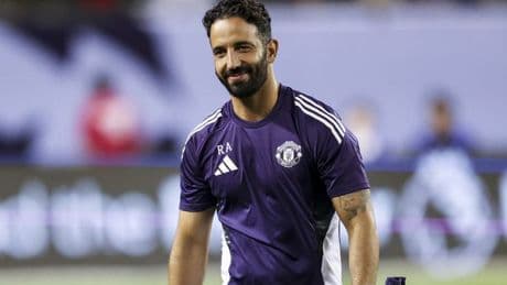 Man Utd given five-word transfer message as agreement reached on Alan Shearer verdict