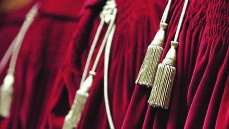 La Cassazione tutela chi occupa le case. "Pare un volantino dei centri sociali"