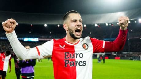 Al Nassr'ın kampa almadığı David Hancko Atletico Madrid'e transfer oldu