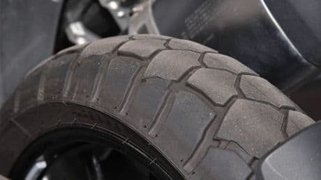 Motorradreifen lagern: stehend oder liegend?