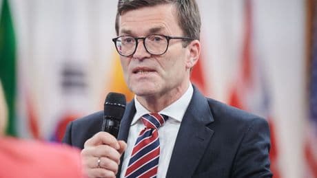 Bundespolitik: Ehemaliger Finanzstaatssekretär wird neuer Botschafter in der Ukraine