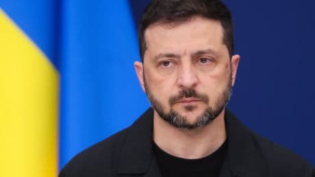 Ucrania avisa de que la renuncia a Donbás y a Crimea requeriría reformas constitucionales casi imposibles