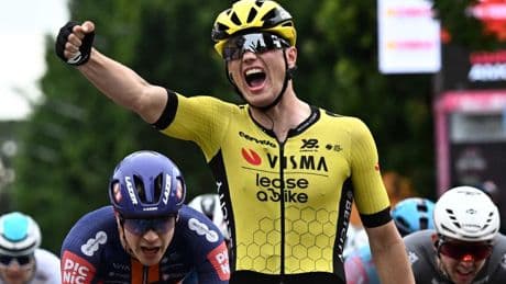 Olav Kooij sprints to victory on stage 12 of Giro d’Italia