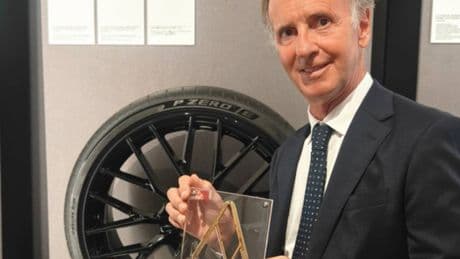 Pirelli, il pneumatico diventa design: il P Zero E conquista il Compasso d’Oro internazionale a Osaka