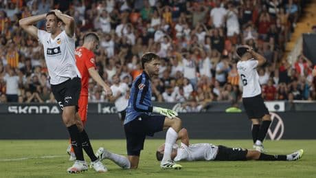 Take Kubo da el primer punto para la Real de Sergio Francisco en Mestalla