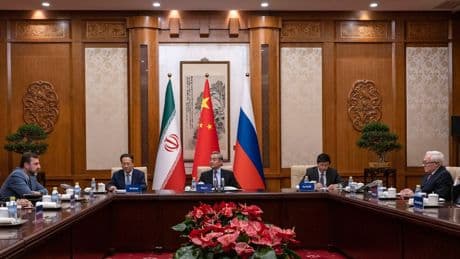 Europa erhöht Druck auf den Iran - Russland und China stärken den Mullahs den Rücken
