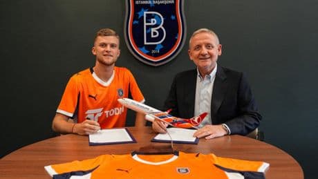 Jakub Kaluzinski resmen Başakşehir'de!