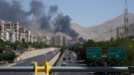 Israel greift iranischen Angaben zufolge Staatssender in Teheran an