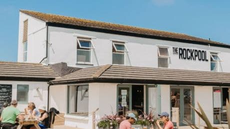 English beach bar that ‘feels like being in the Med’ with Ibiza-style music nights