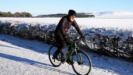 UK weather: SNOW is forecast as temperatures tumble amid brutal season change