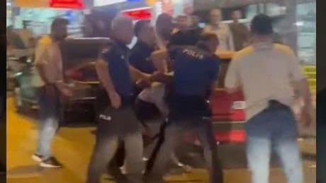 Sokak ortasında terör estirmişlerdi! Ankara'da ambulansa saldıran şüpheliler gözaltına alındı