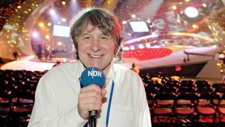 Eurovision Song Contest: Kult-Kommentator Peter Urban mischt wieder (ein bisschen) beim ESC mit