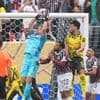 Dortmund verzuimt 44-jarige keeper te passeren en begint WK met gelijkspel