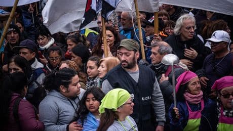 Argentine : Javier Milei lance les législatives entre purge budgétaire et colère sociale
