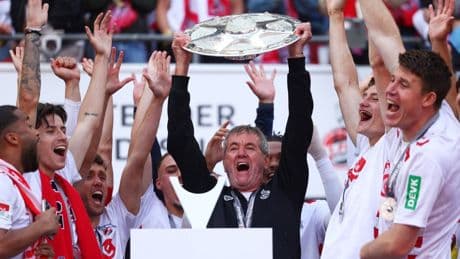 4:0 gegen Kaiserslautern: Köln kehrt mit Funkel-Magie in die Bundesliga zurück