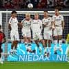 Bundesliga: Trotz Unterzahl: Bayer schlägt Frankfurt bei Hjulmand-Debüt