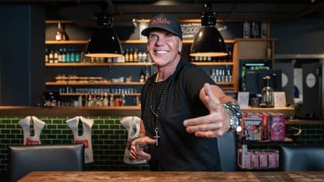 René „Redo“ Dost gibt Gas auf Social Media - Für Follower! XXL-Koch macht irren Porsche-Deal