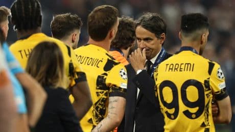 Awkward moment Simone Inzaghi is asked worst question ever as Inter Milan are compared to ‘broken shopping bag’