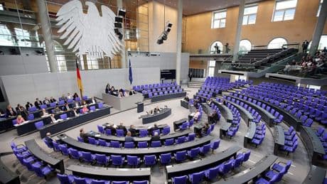 Kein Herz für Vierbeiner - Hunde sind im Parlament verboten