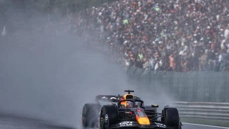 Formule 1 : «Si vous ne voyez rien, vous pouvez toujours lever le pied», Verstappen mécontent du départ reporté à Spa
