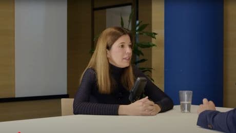 Ana Molina, dermatóloga: “Aunque compres un multivitamínico de un supermercado, no es completamente inocuo y siempre hay que avisar a tu médico que lo estás tomando”