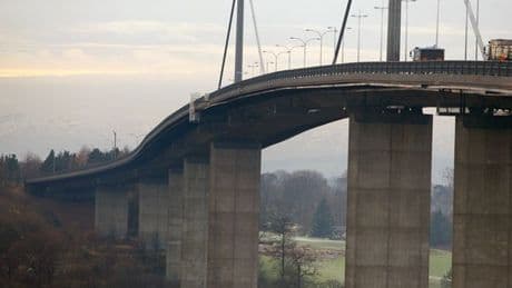 Erskine Bridge remains closed as reopening delayed by 24 hours due to over-running works