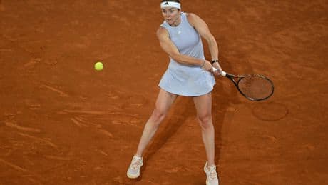 Tennis : Sabalenka domine Svitolina et rejoint Gauff en finale
