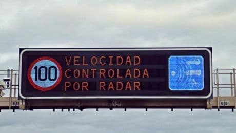Estas son las 3 ciudades que más dinero van a recaudar este año con las multas de tráfico