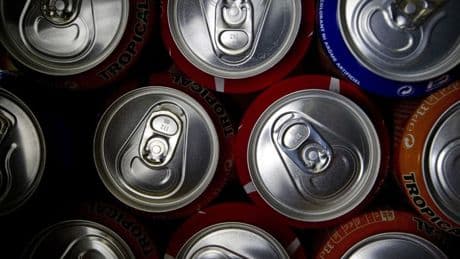 Michigan cops use Faygo soda to trick armed suspect holding bank employee hostage so they could shoot him dead