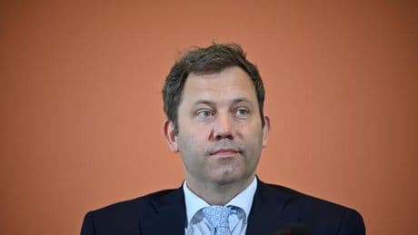 VerteidigungBundesfinanzminister: Klingbeil offen für deutliche Erhöhung der Verteidigungsausgaben