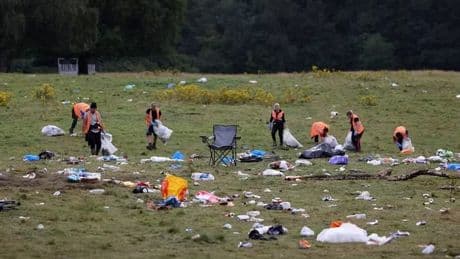 Oasis' Gallagher Hill turned into rubbish dump after fans' behaviour at Heaton Park gigs