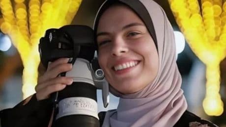 Gazze'de öldürülen Filistinli gazeteci Fatma Hasune, Cannes Film Festivali'nde anıldı