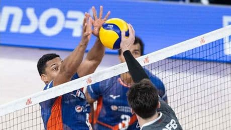 Degradatie volleyballers nabij na kansloze nederlaag tegen Canada