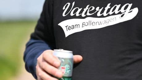 Kontrollen angekündigt: Polizei ruft zu Respekt und Rücksichtnahme am Vatertag auf
