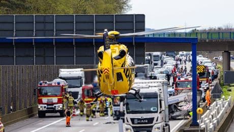 A1 bei Wuppertal: Zwei Tote nach Unfall – Stau auf wichtiger Autobahn