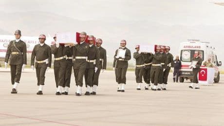 Şehitler için Hakkâri’de tören yapıldı... Yüreğimiz 12 parça