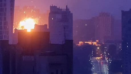 Nach beispiellosem Drohnen-Angriff der Ukraine – Kiew vermeldet 122 russische Angriffe