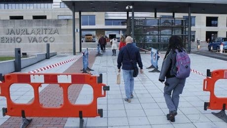 163.000 funcionarios vascos cobrarán una paga extra de más de 280 euros por los atrasos de 2024