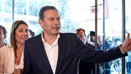 Au Portugal, la coalition de droite sortante arrive en tête des élections législatives