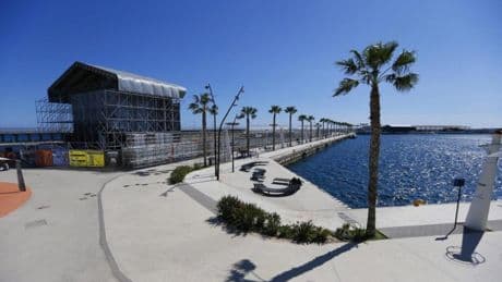 El puerto de Alicante extiende a todo el año el programa de ocio y conciertos en el muelle 12