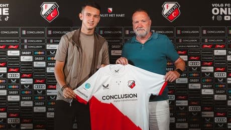Wesley Sneijder'in oğlu Jessey babasının izinden gidiyor: Utrecht ile profesyonel sözleşme imzaladı