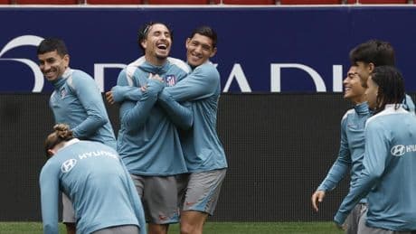 Dos canteranos sorpresa en la lista del Atlético para recibir al Valladolid