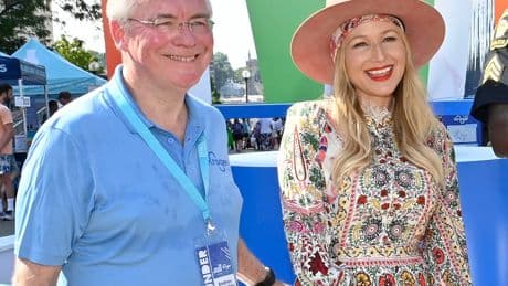 Kroger's ex-CEO ordered to reveal why he resigned &mdash; and '90s pop star Jewel is the driving force