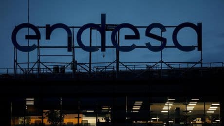 Goldman Sachs recomienda vender las acciones de Endesa y provoca un 'apagón' en las energéticas del Ibex 35