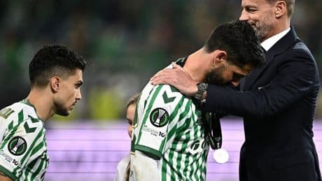 Pique entre el Betis y el Sevilla tras la derrota de los verdiblancos en la final de la Conference League