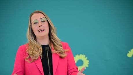 „Ich erwarte eine Erklärung, ob Merz als erste Amtshandlung ernsthaft einen Rechtsbruch plant“